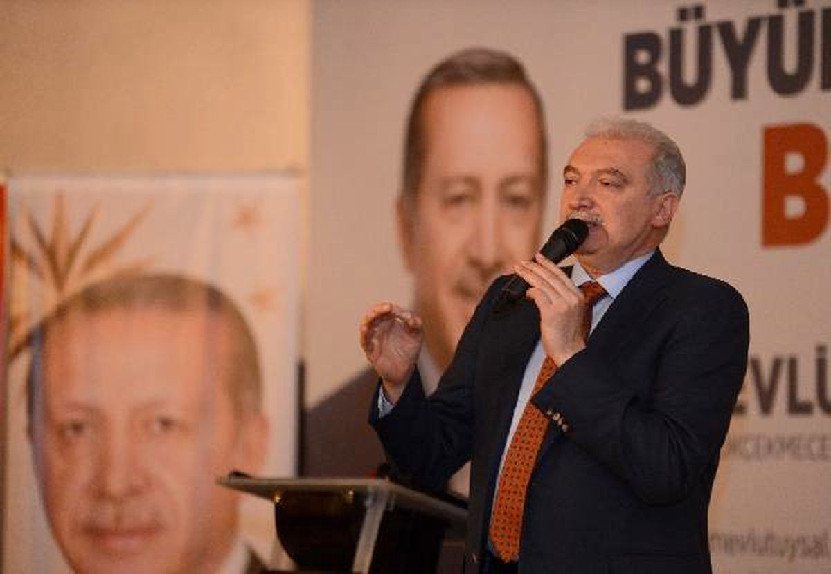 Mevlüt Uysal Büyükçekmece\'nin Geleceğini Gençlere Emanet Etti