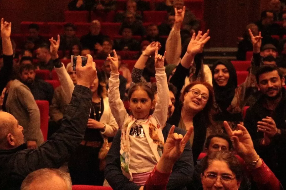 MHP Kırşehir Belediye Başkan Adayı Projelerini Tanıttı