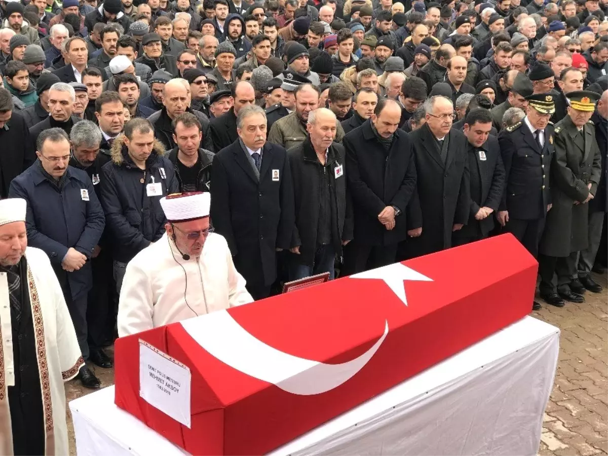 Şehit Polis Son Yolculuğuna Uğurlandı