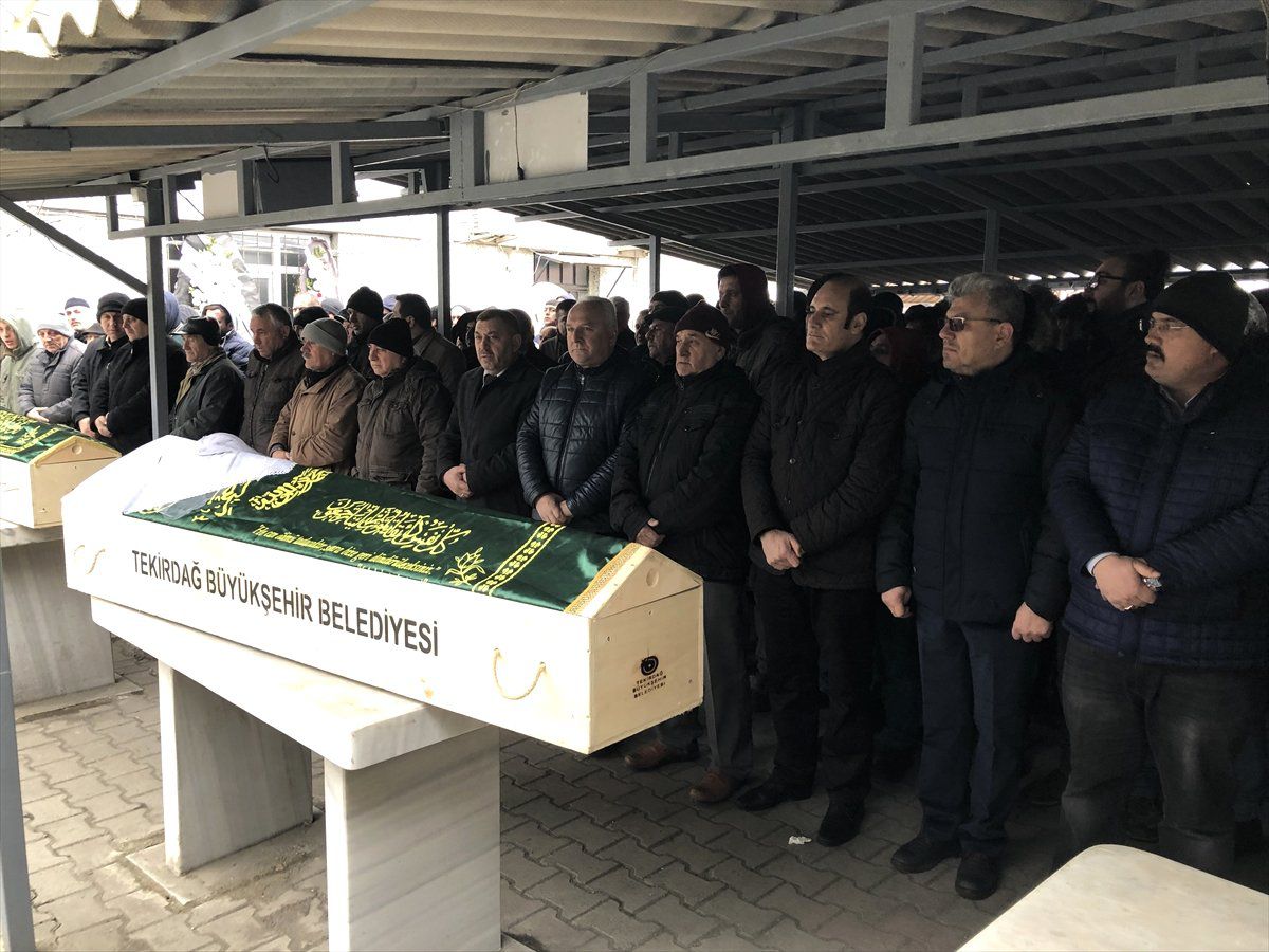 Tiyatrosu Oyuncusu Dede Toprağa Verildi