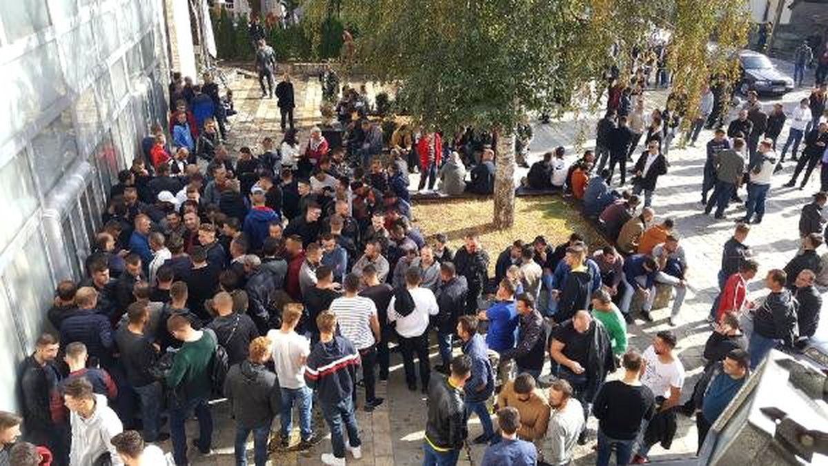 Bağımsızlığının 11\'inci Yılında Kosovalılar Ekonomik Sıkıntıyla Boğuşuyor
