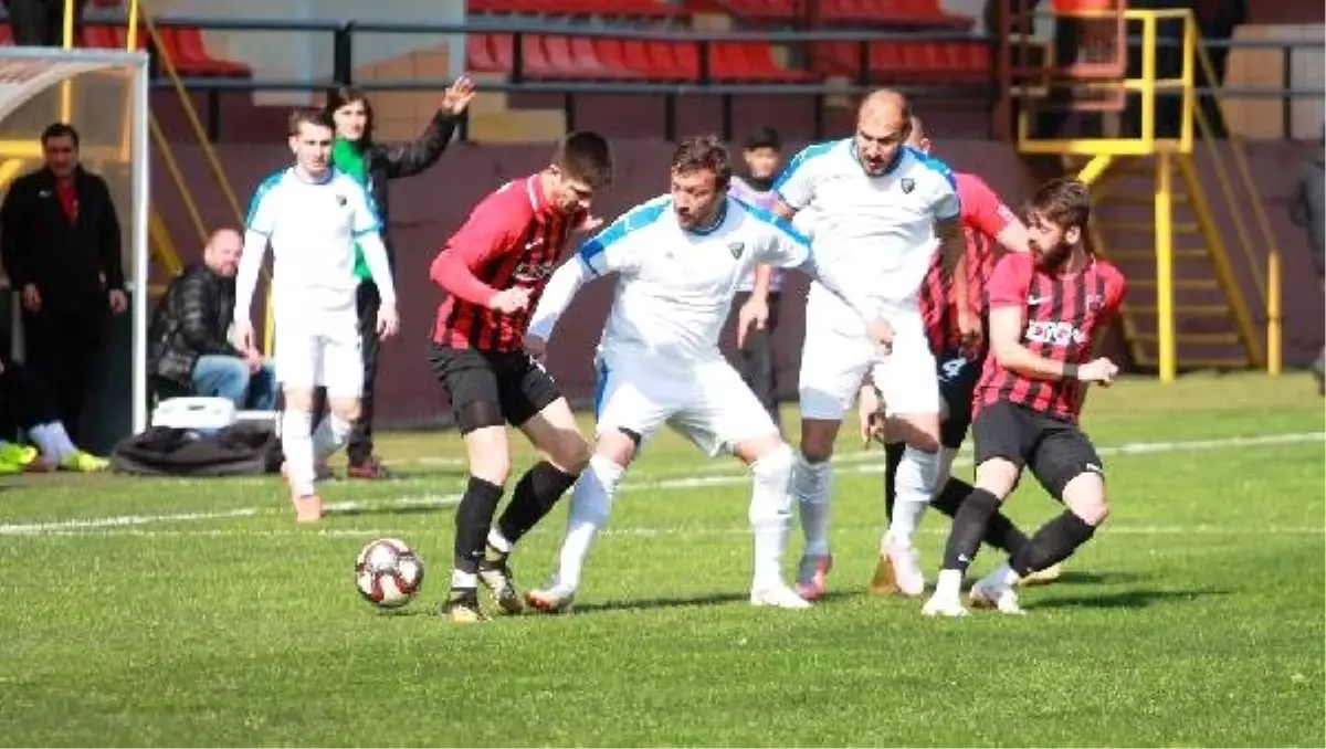 Gölcükspor - Karacabey Belediyespor: 0-2