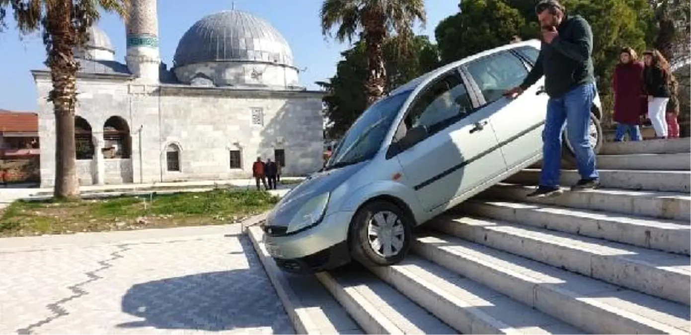 Müzeyi Gezmeye Gelen Aile, Şok Üstüne Şok Yaşadı