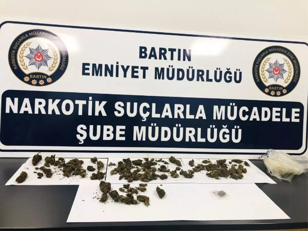 Narkotik Polisi Sokak Satıcılarına Göz Açtırmıyor