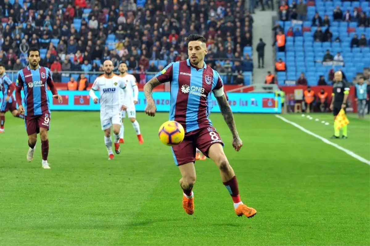 Trabzon\'da İlk Yarıda Gol Yok