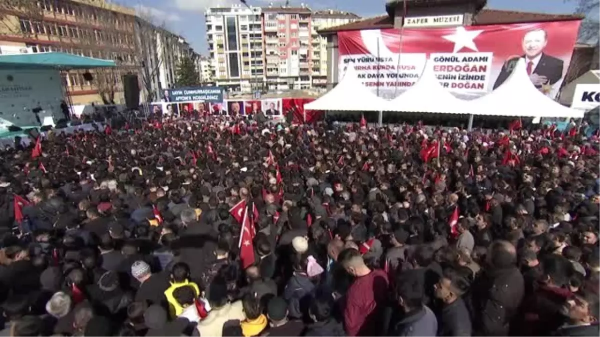 Zümrüt Selçuk: "Türkiye\'ye Çağ Atlattık"