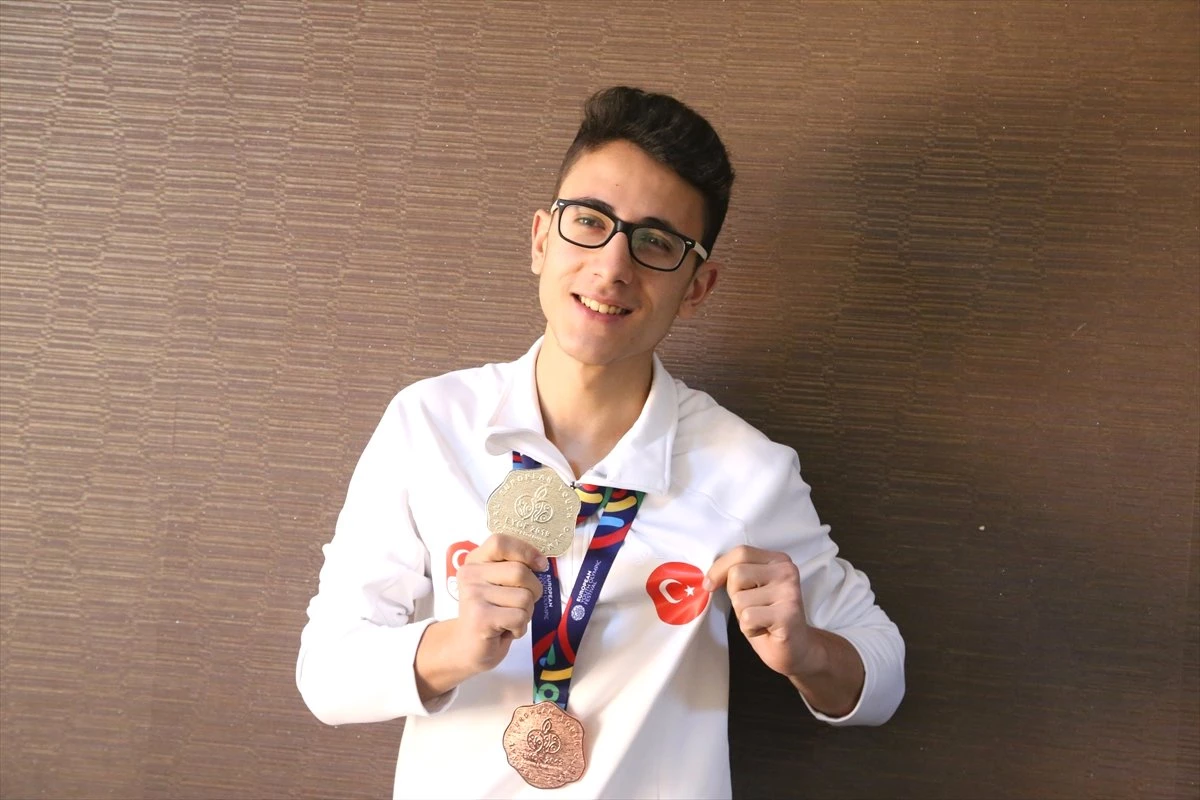 Ağabeyine Özendi, Eyof 2019\'da 2 Madalya Kazandı