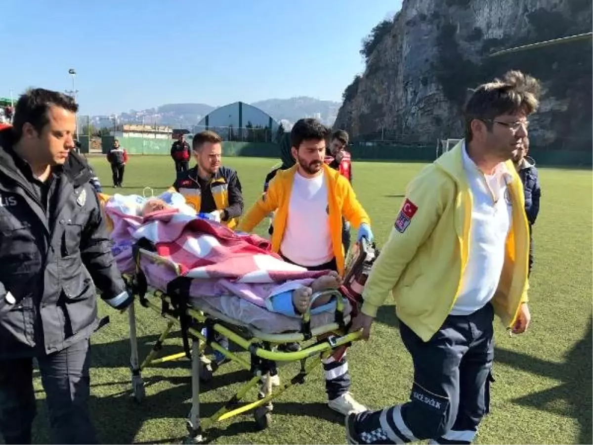 Ambulans Helikopter Hastayı Stadyumdan Aldı