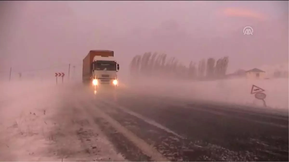 Ardahan-Erzurum Kara Yolu Ulaşıma Kapandı