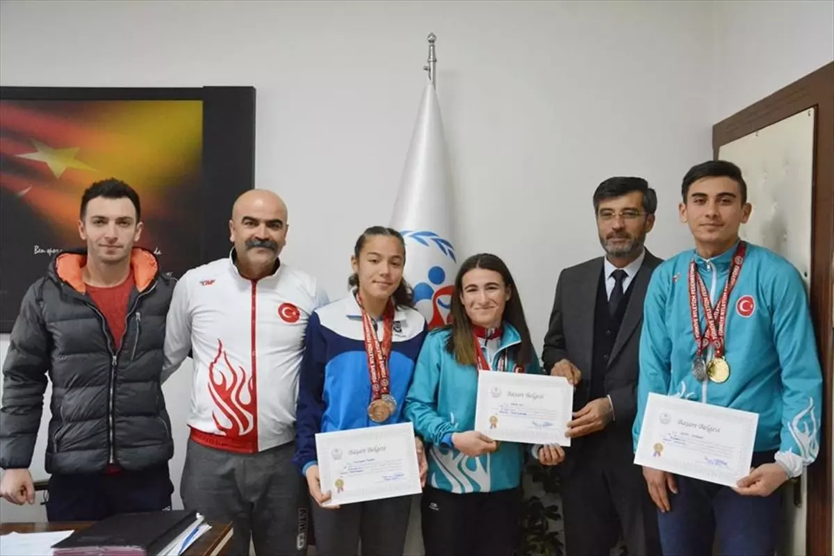 Atletizm Şampiyonları Ödüllendirildi