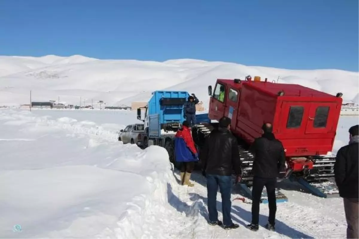 Buzun Kırılmasıyla Baraja Gömülen Araç 14 Saat Sonra Çıkarıldı