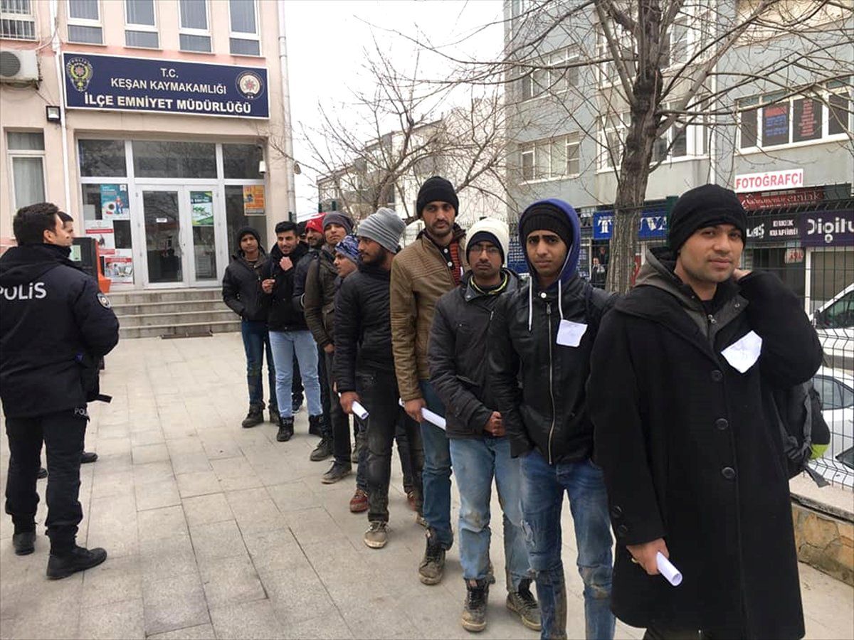 Edirne\'de Düzensiz Göçmen Operasyonu