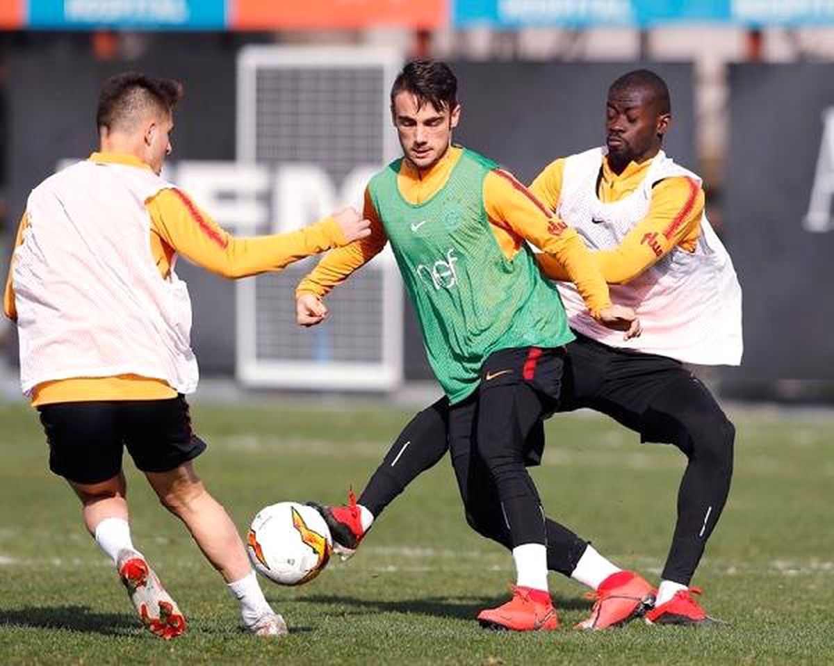 Galatasaray, Benfica Maçı Hazırlıklarına Eksik Başladı