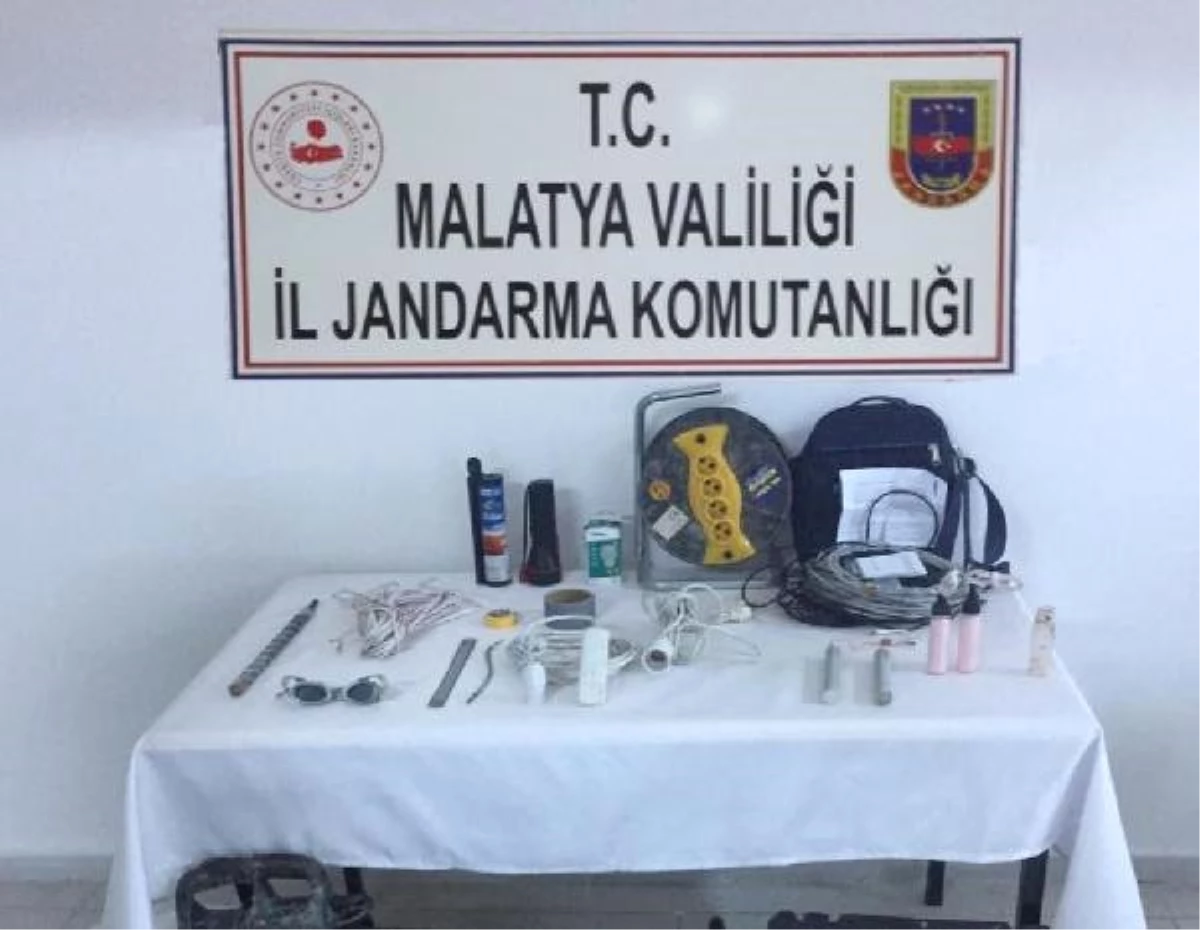 Malatya\'da Kaçak Kazı Operasyonu: 3 Gözaltı