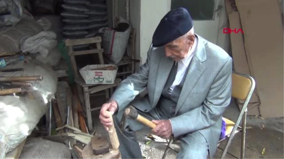 Manisa 105 Yaşındaki Bektaş Ergül, Yaşlılık Şurası\'nda Manisa\'yı Temsil Edecek