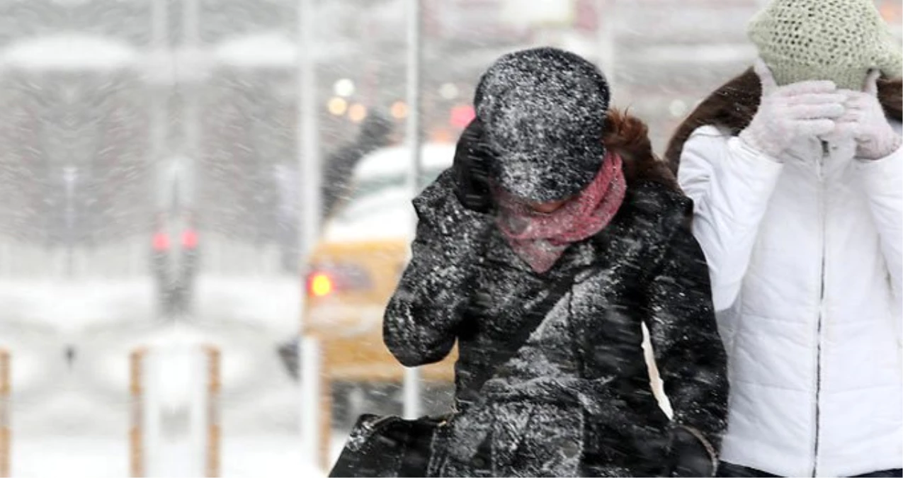 Meteoroloji Uyardı! İstanbul\'a Hafta Sonu Kar Geliyor