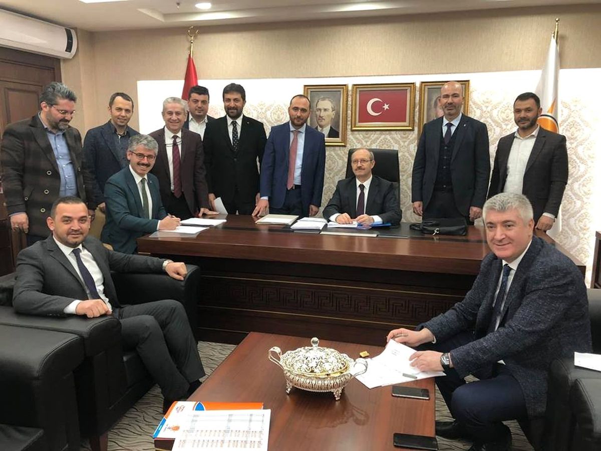 MHP İl Başkanı Serkan Tok, AK Parti İl Başkanlığında