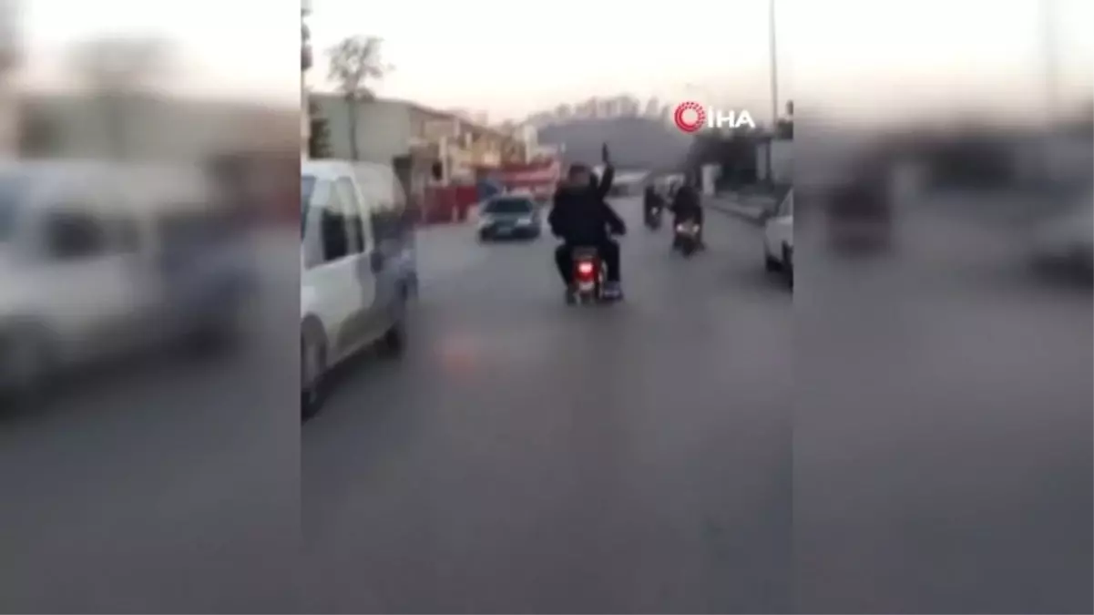 Silahlı Magandalar Motosiklet Üzerinde Dehşet Saçtı