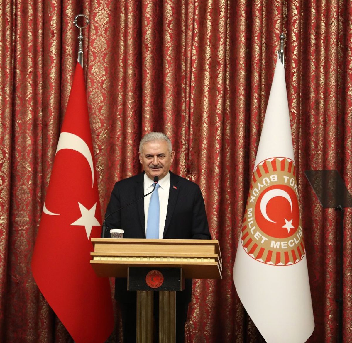 TBMM Başkanı Yıldırım İstifa Dilekçesini Sundu