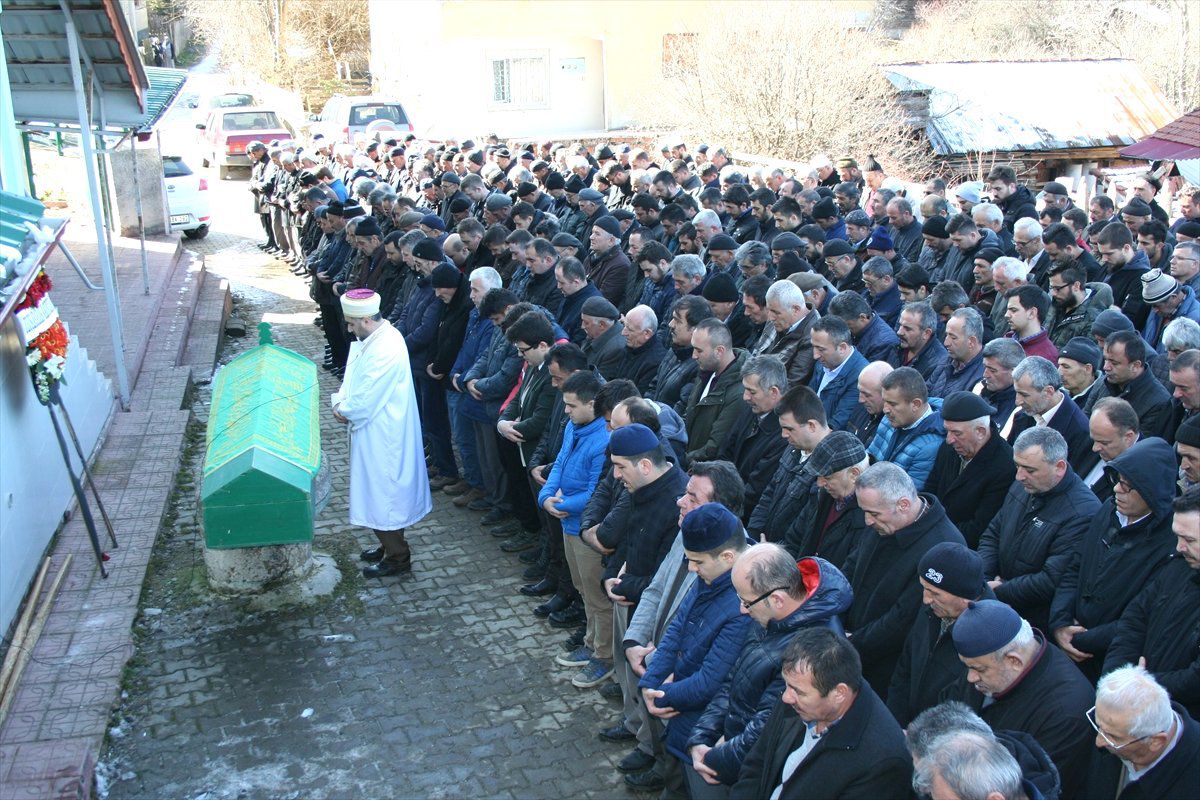 Ukrayna\'da Öldürülen Tır Şoförünün Cenazesi Defnedildi