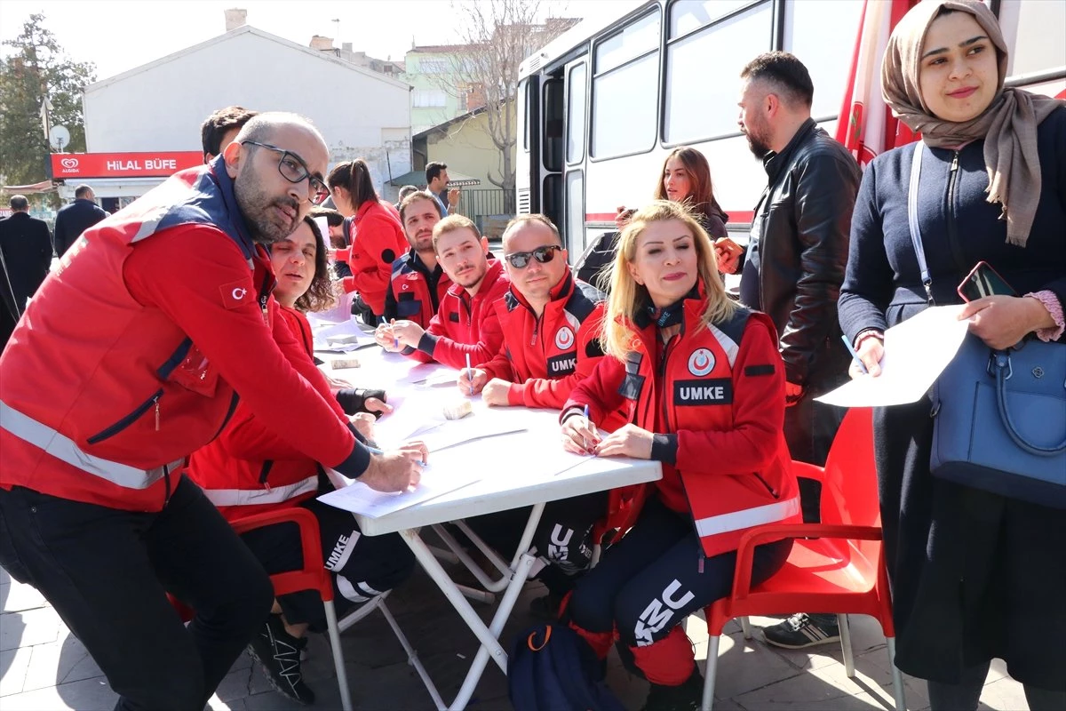 Umke\'den Lösemili Ahmet İçin Kan Bağışı Desteği