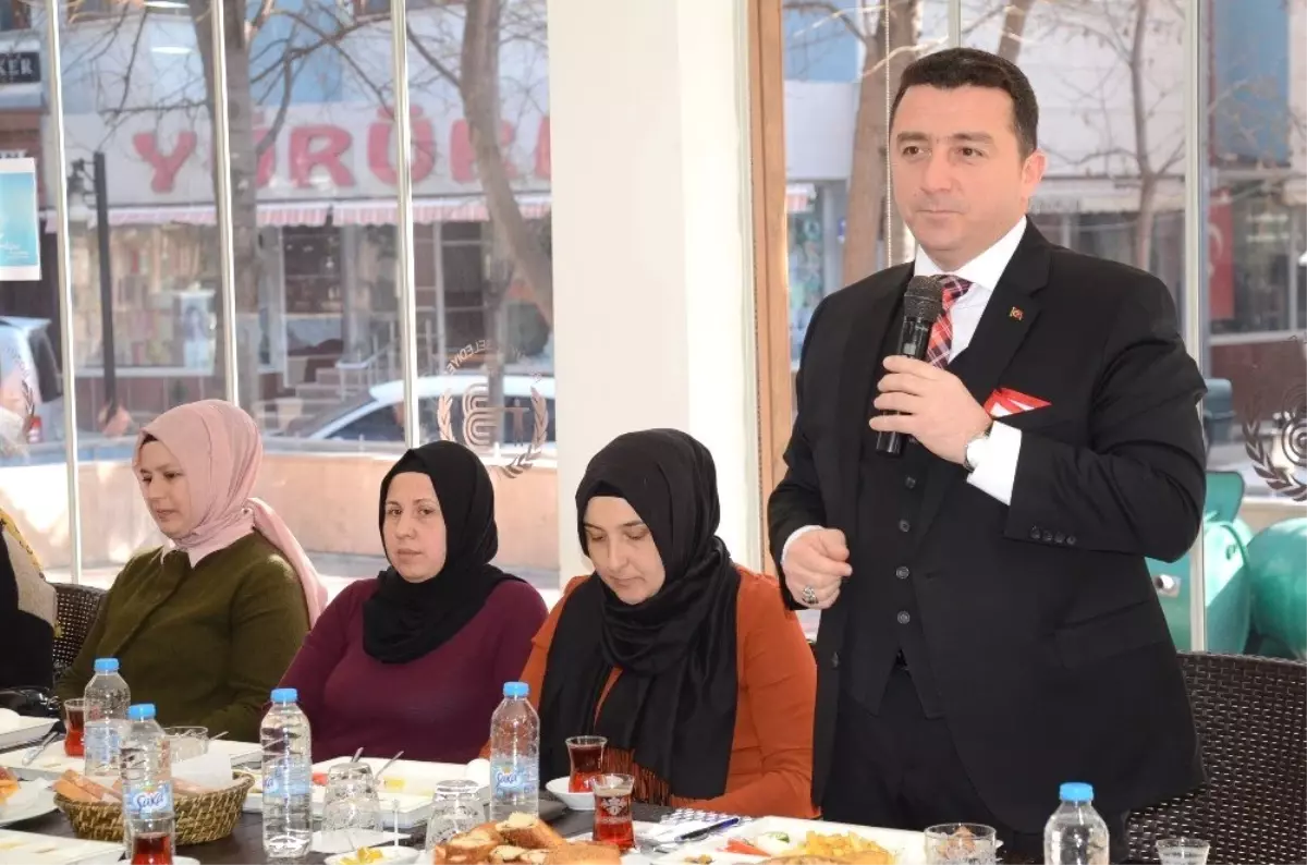 Başkan Bakıcı Kadın Kuaförleri ile Bir Araya Geldi