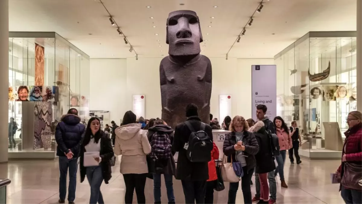 İngiltere\'deki Müzelere Baskı Artıyor: \'Diğer Ülkelerden Aldığınız Eserleri Geri Verin\'