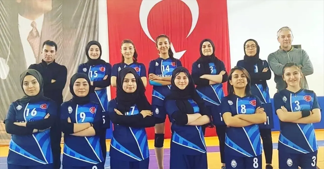 Oltu Anadolu Lisesi\'nden Voleybolda Önemli Başarı