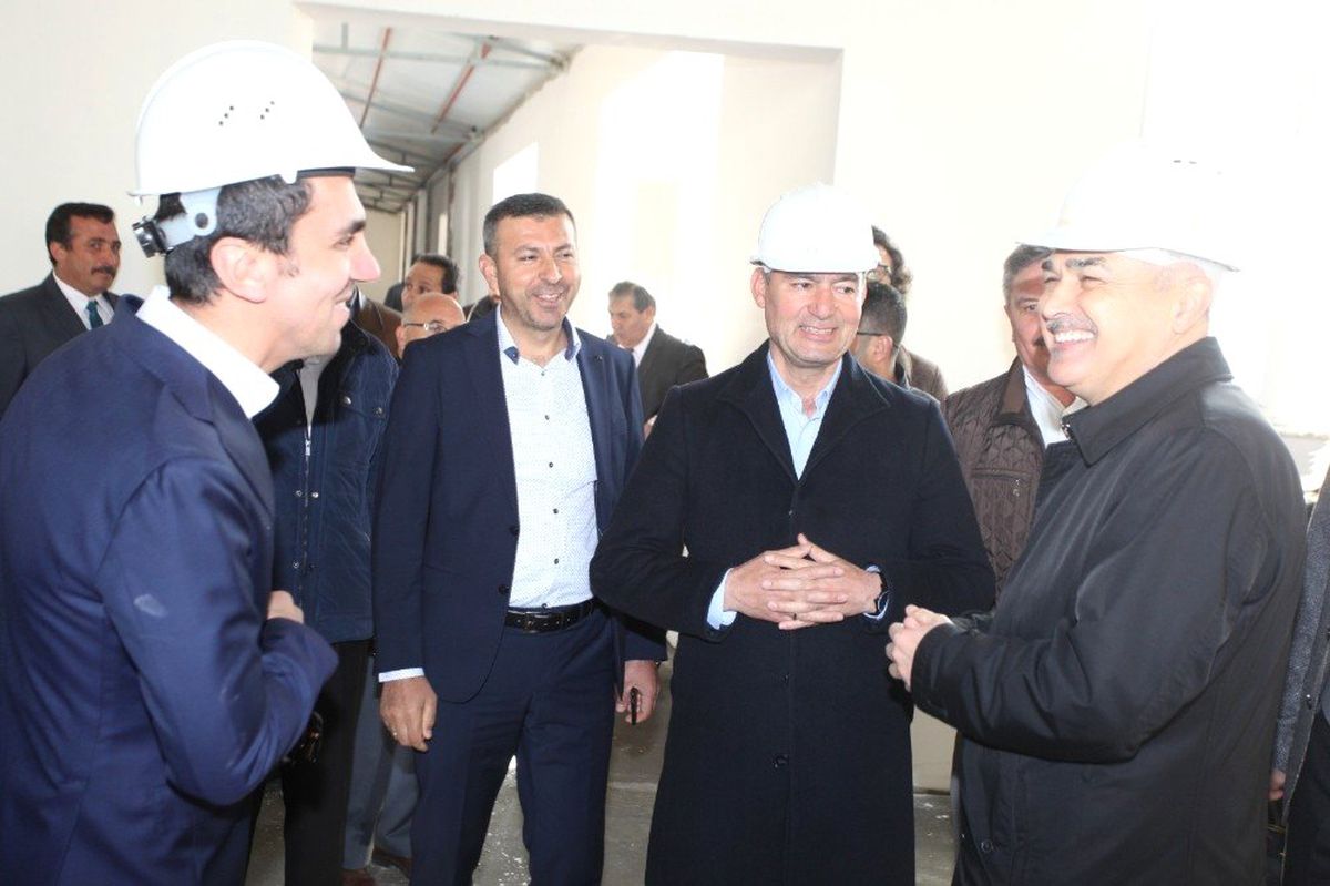 Savaş ve Akın Çağrı Merkezi Binasında İncelemeler Yaptı