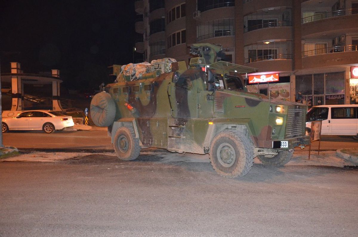 Suriye Sınırına Askeri Araç ve Mühimmat Desteği