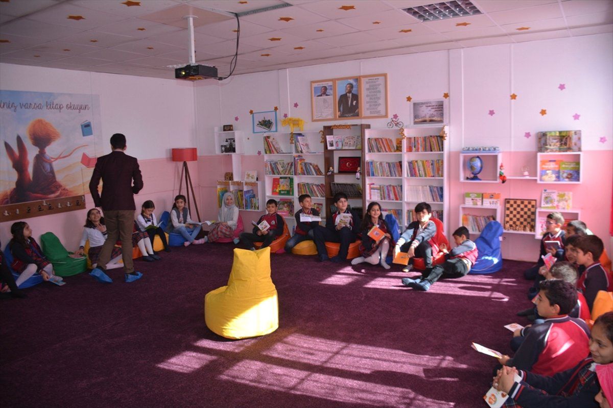Tatvan\'da Kütüphane Açılışı