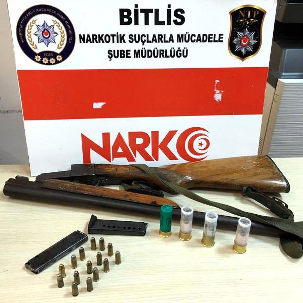Tatvan\'da Uyuşturucu Ticaretine 6 Tutuklama