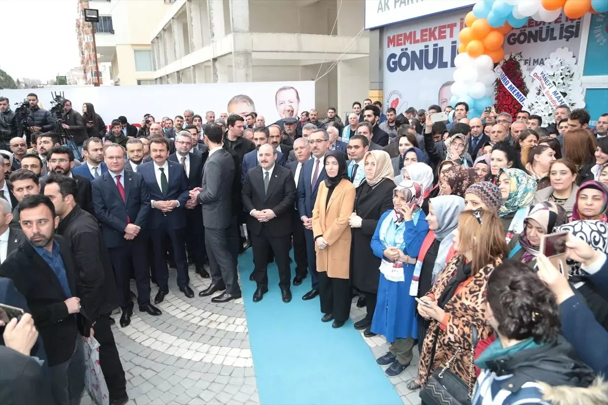 31 Mart\'ı Önemli Bir Eşik Olarak Görüyoruz"