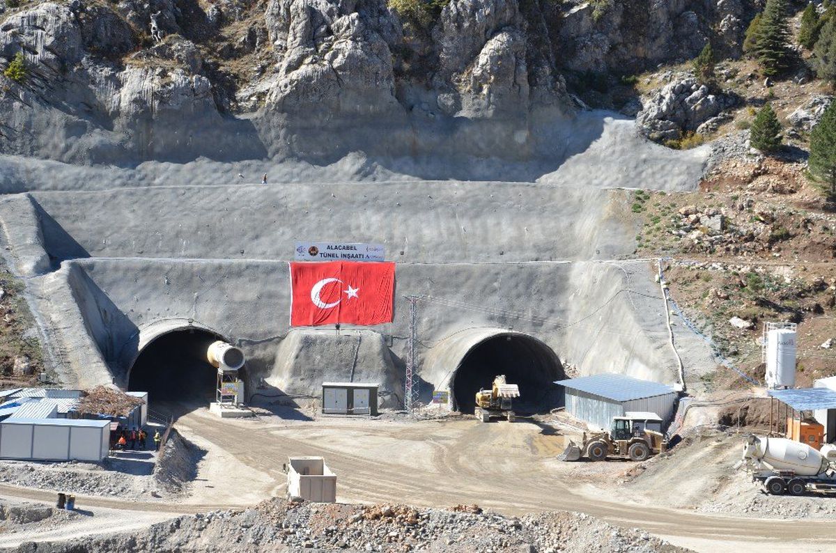 Alacabel Tünel İnşaatı Yeniden Başladı