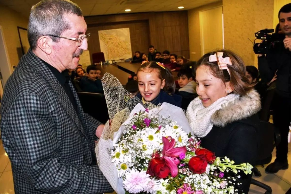 Başkan Vergili, İlkokul Öğrencilerini Ağırladı