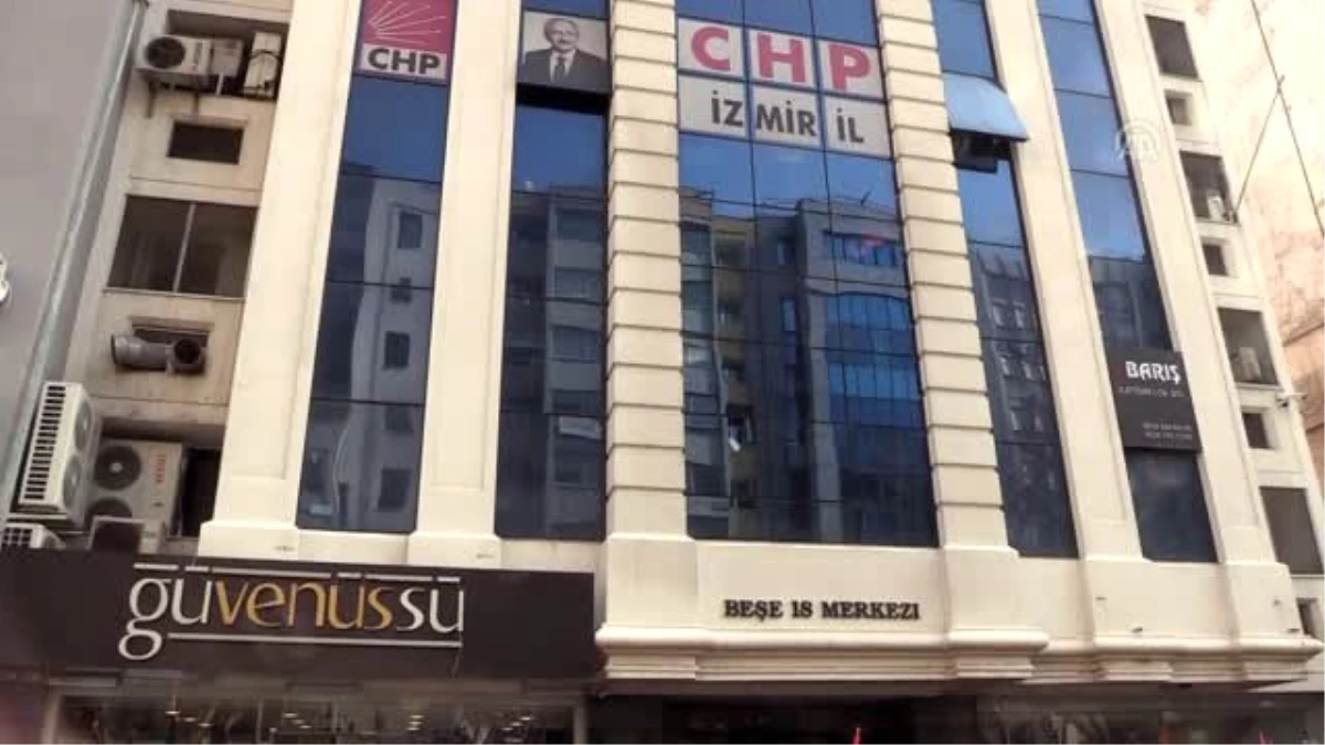CHP İzmir İl Başkanlığı Önünde Protesto