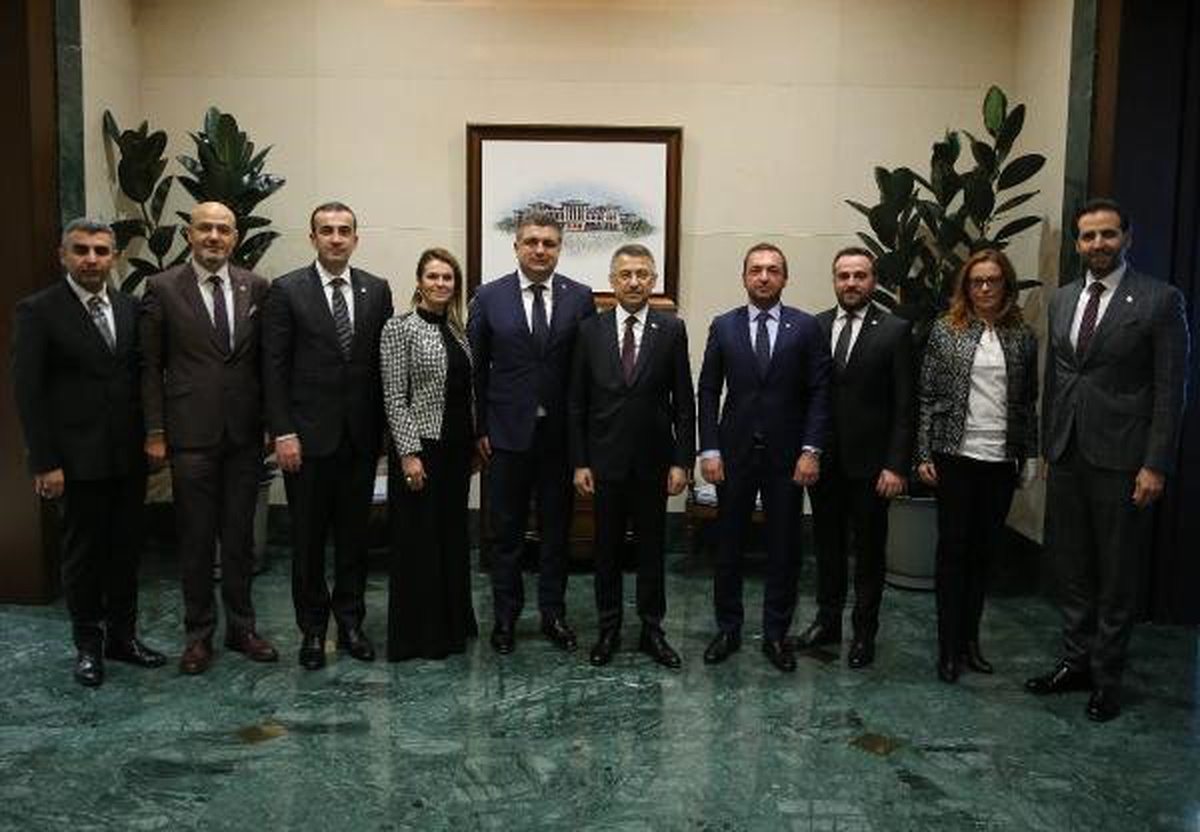 Cumhurbaşkanı Yardımcısı Oktay, Tügiad Heyetini Kabul Etti