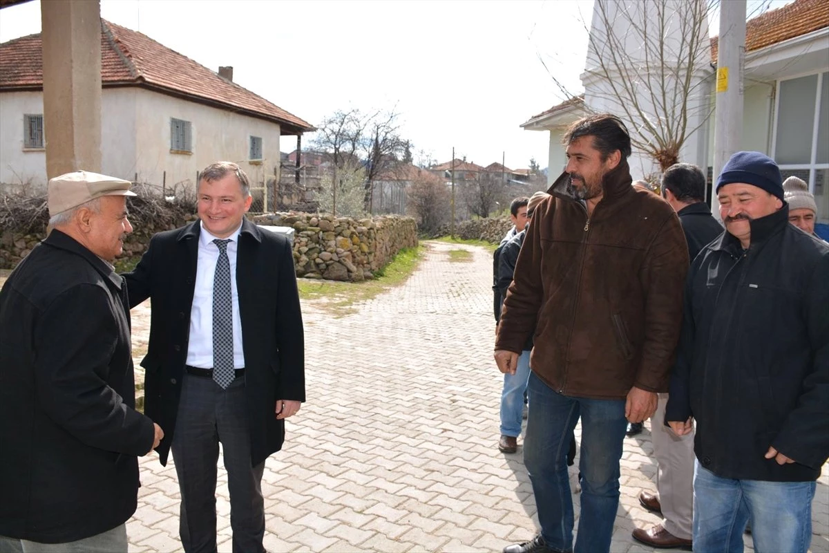 Eşme Kaymakamı Özdemir, Köyleri Ziyaret Etti