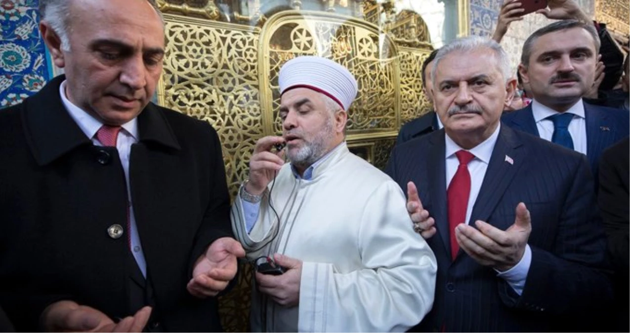 Eyüp Sultan Camii İmamı, Binali Yıldırım İçin dua Edip Oy İstedi