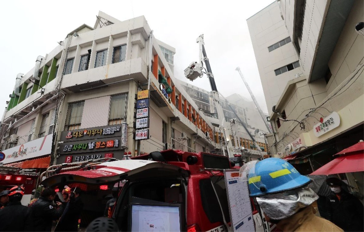 Güney Kore\'de Saunada Yangın: 2 Ölü, 50 Yaralı