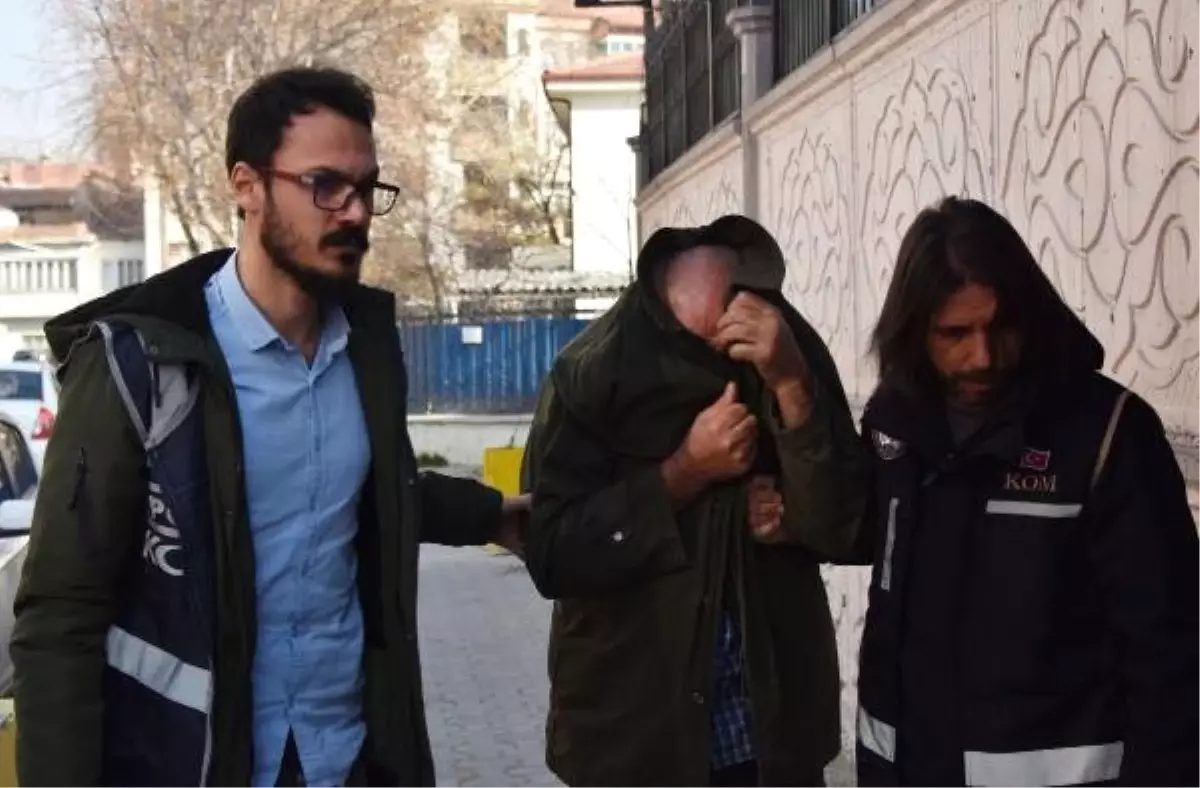 Kaçak Ürettikleri Silahları İnternetten Satan Şebekeye Operasyon: 17 Gözaltı