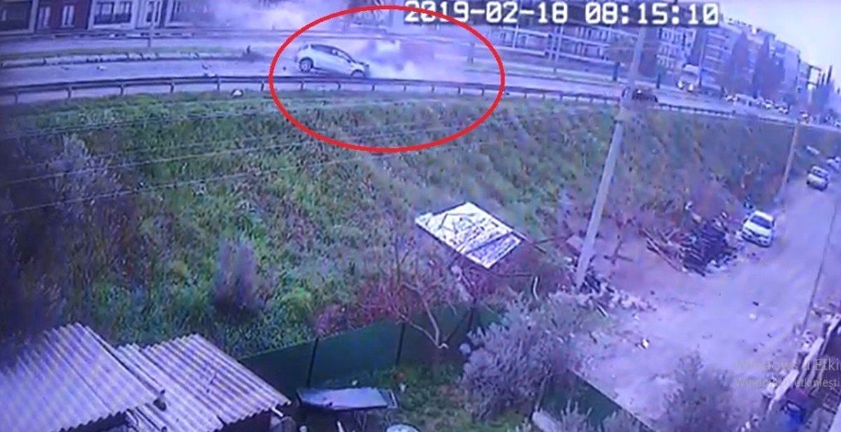 Köpeğe Çarpmamak İçin Direksiyonu Kırmıştı