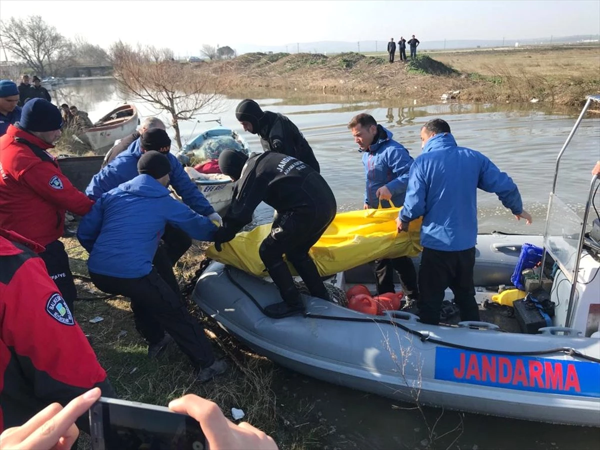 Manyas Gölü\'nde Kaybolan Balıkçının Cesedi Bulundu