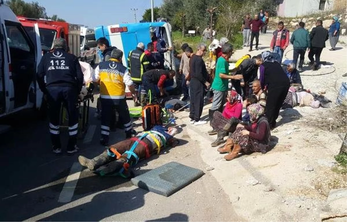 Mersin\'de Tarım İşçilerini Taşıyan Midibüs Devrildi: 5 Ölü, 22 Yaralı (2)- Yeniden