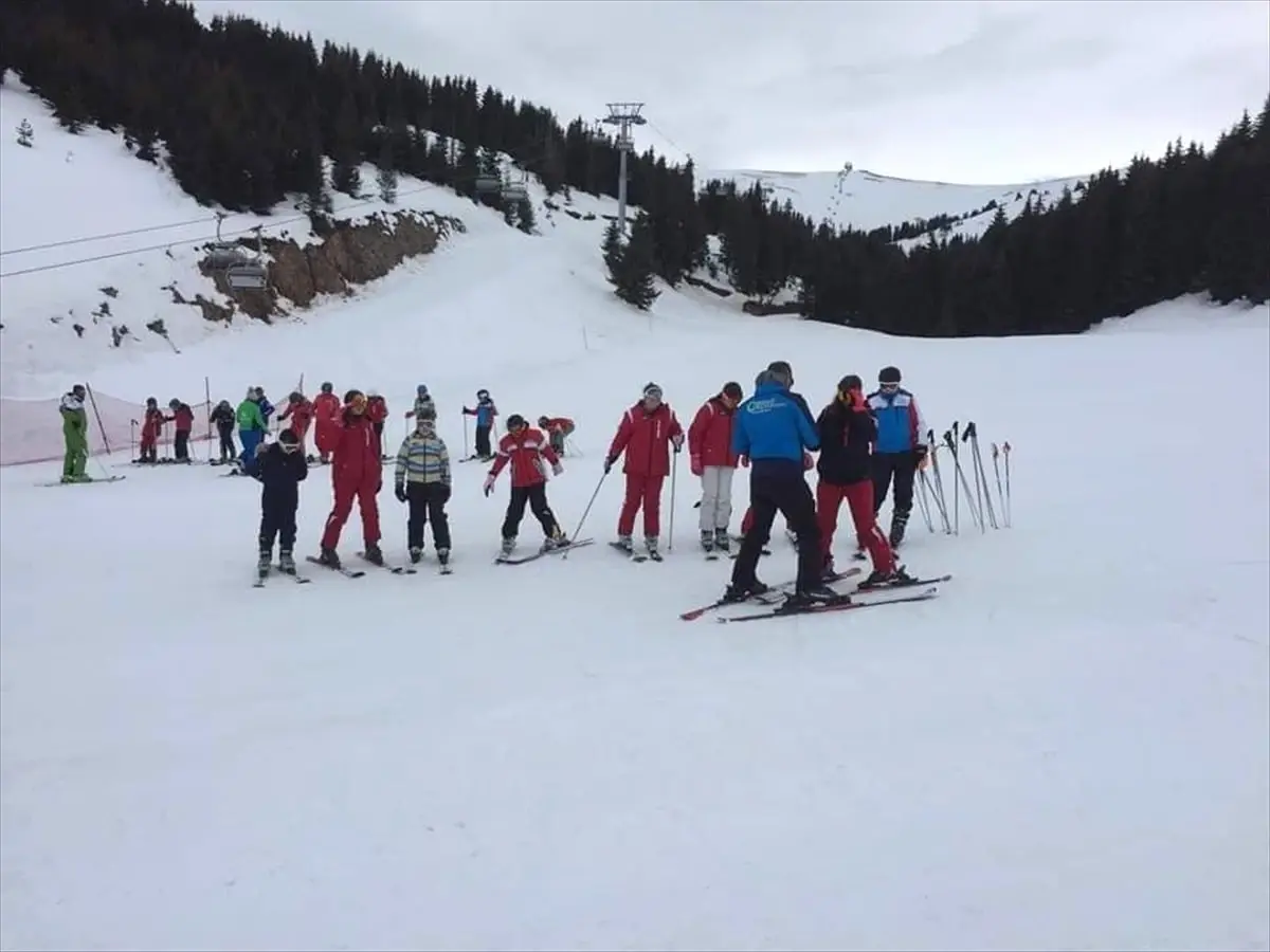 Ordu\'da Dezavantajlı Çocuklara Kayak Eğitimi