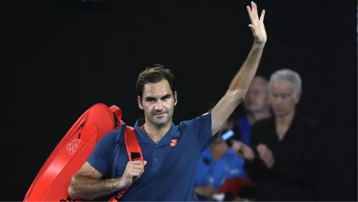 Roger Federer Toprak Korta Geri Dönüyor