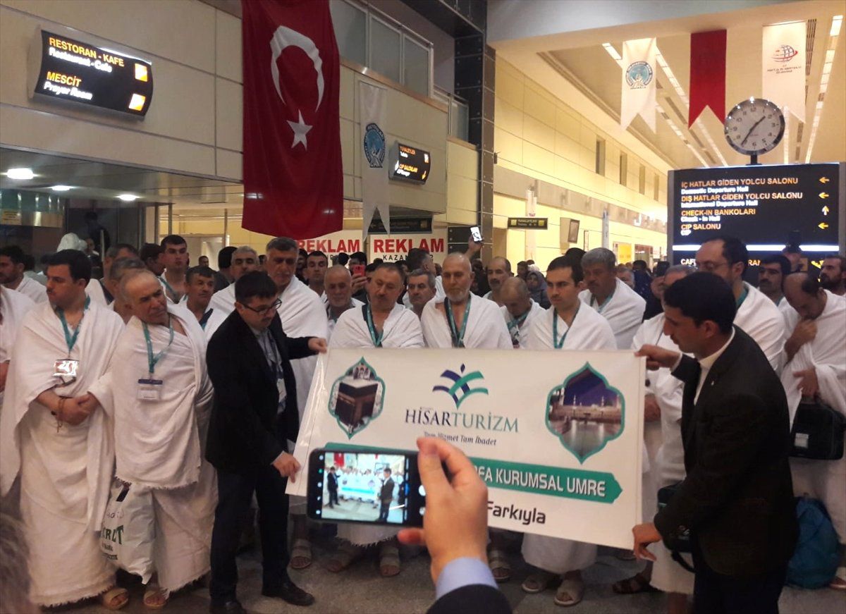 Şanlıurfa\'da Umre Kafilesi Uğurlandı