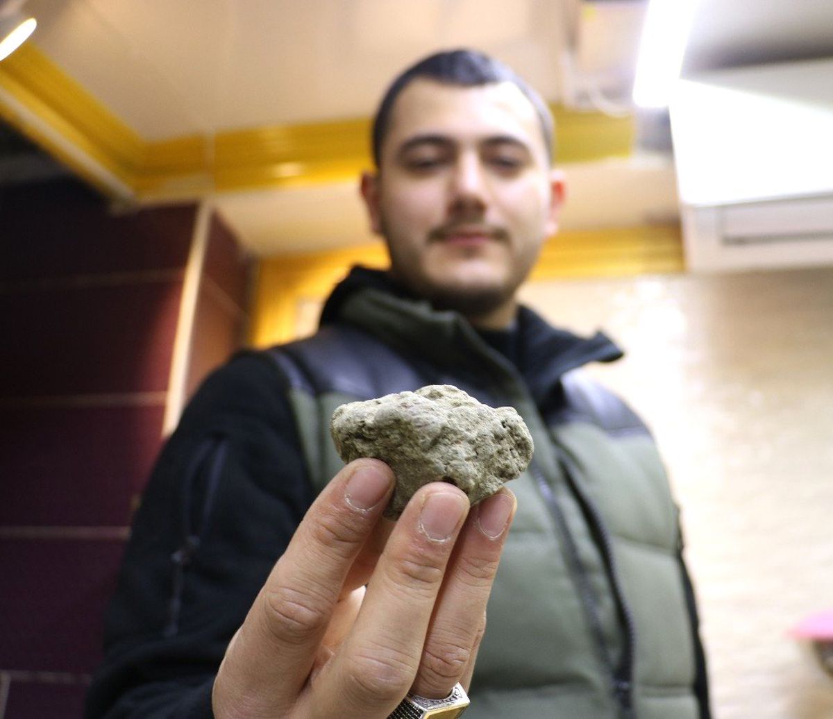 Şifa Bulmak İçin Toprak Yiyorlar