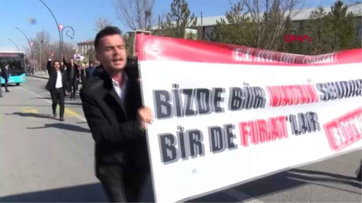 Sivas\'ta Öğrenciler, Fırat Yılmaz Çakıroğlu Anısına Yürüdü