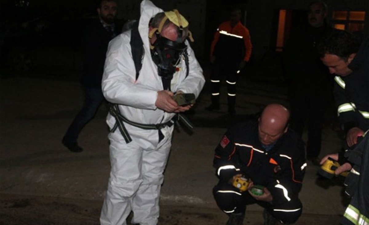 Tekirdağ\'da Esrarengiz Koku Alarmı: 11 Kişi Hastaneye Kaldırıldı